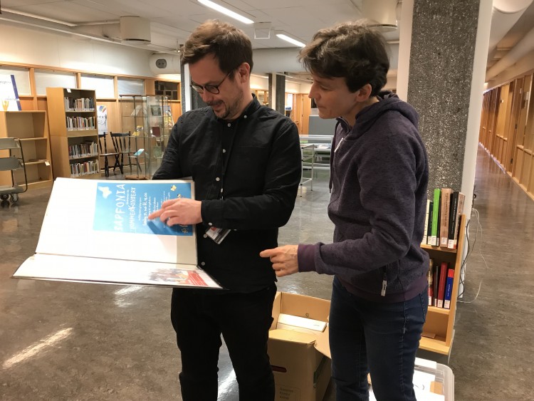 Guri Fjeldberg fra Sapfonia og Runar Jordåen, faglig leder for Skeivt arkiv Guri Fjeldberg fra Sapfonia og Runar Jordåen, faglig leder for Skeivt arkiv