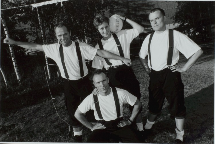 Fra venstre: Morten Johansen, Håkon Dahle, Inger Hastum, Stein Johnsen. Foto: Mimsy Møller, 1994. Fra venstre: Morten Johansen, Håkon Dahle, Inger Hastum, Stein Johnsen. Foto: Mimsy Møller, 1994.